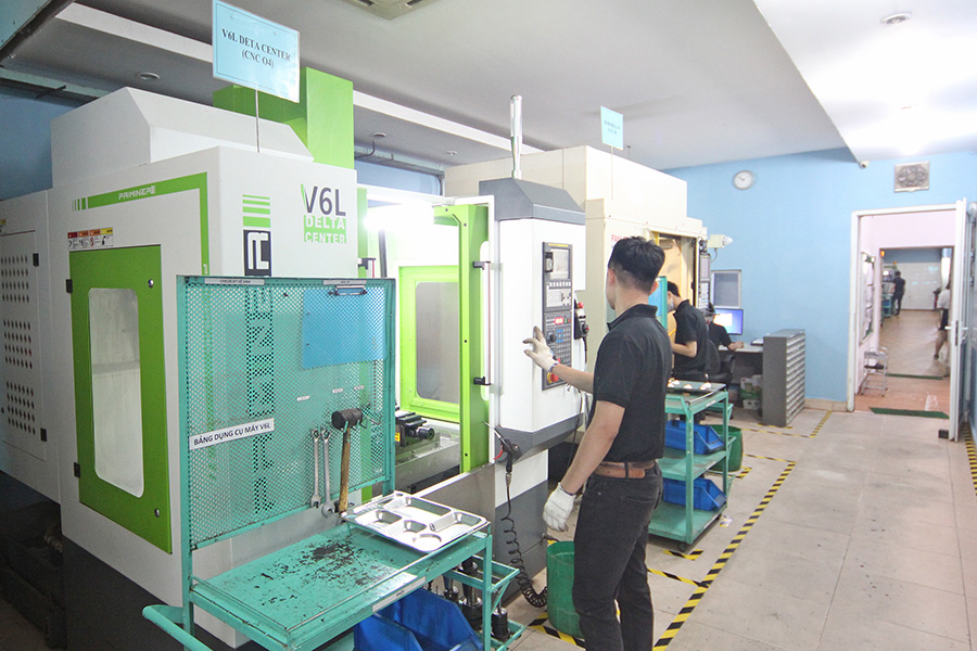 V6L Delta Centerフライス盤