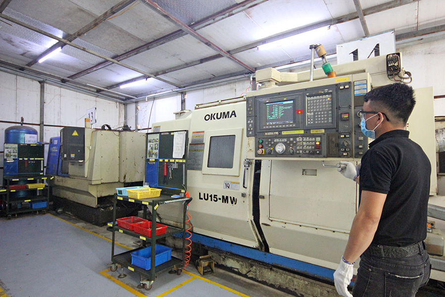 Okuma LU15 - MW旋盤気